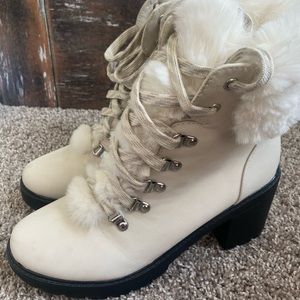 Size 9 heeled fuzzy boots